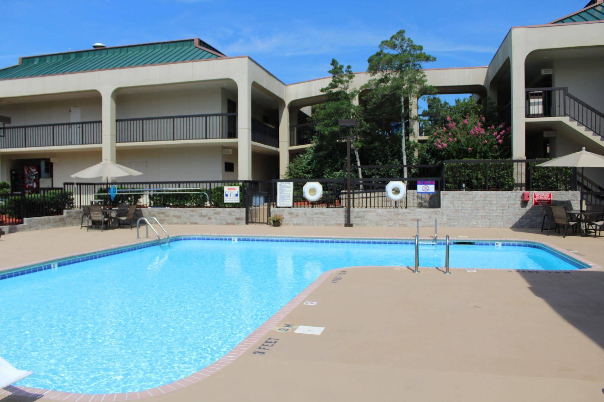 Surestay Plus Hotel By Best Western Southern Pines Pinehurst Exterior foto