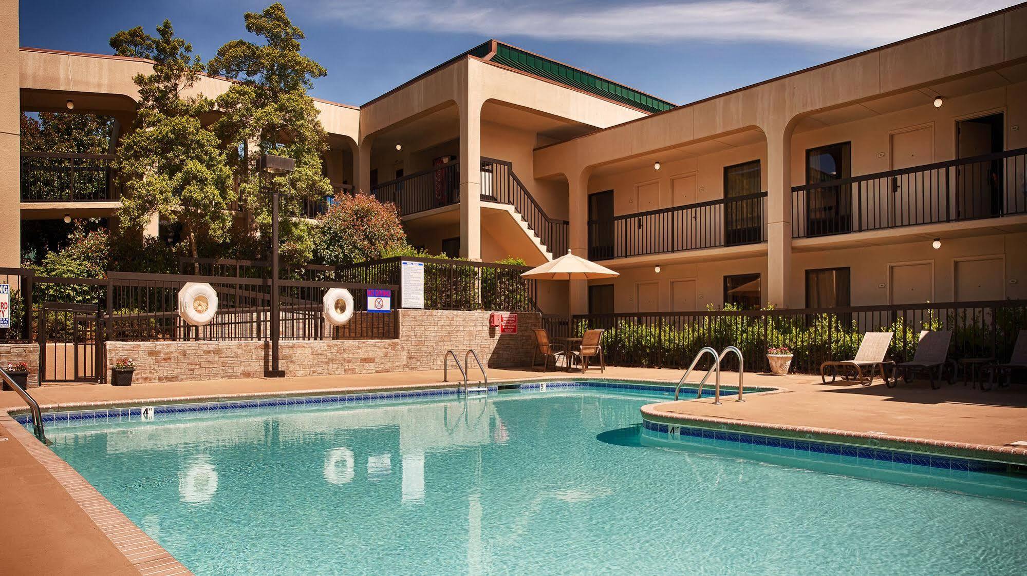 Surestay Plus Hotel By Best Western Southern Pines Pinehurst Exterior foto